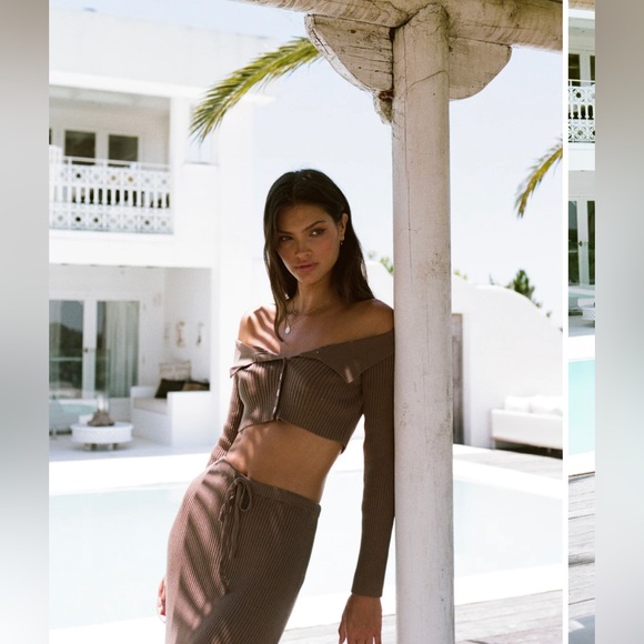 SABO SKIRT | Ribbed Top - Picture 2 of 7